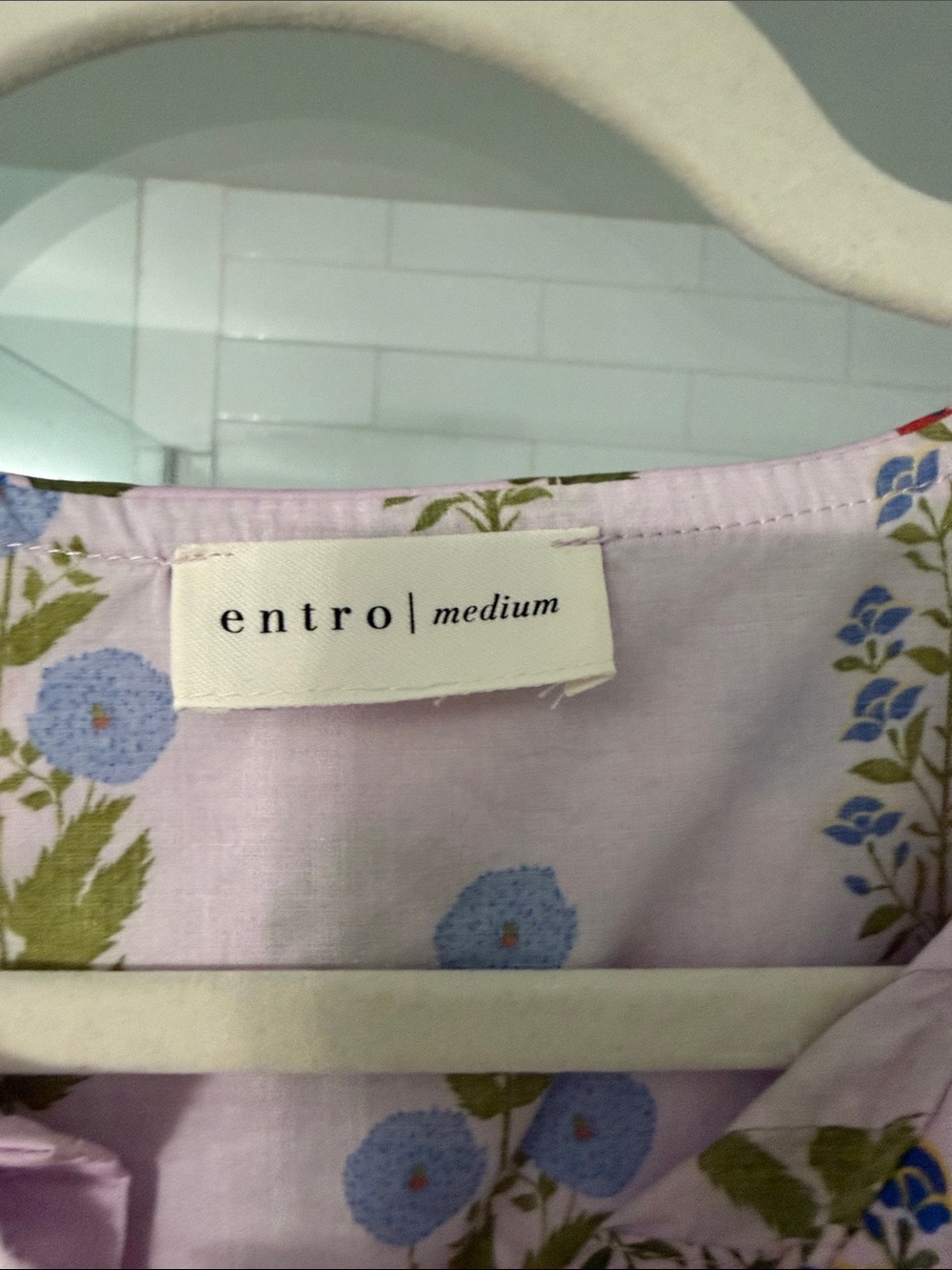 entro Lavender Floral Eyelet Collar Blouse - Red & Blue Print - Picture 2 of 3